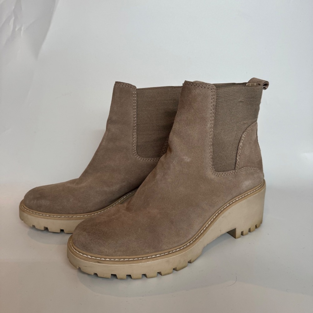 Dolce Vita Haddie Taupe Suede Chunky Lug Sole‎ Chelsea Boots Womens 9M